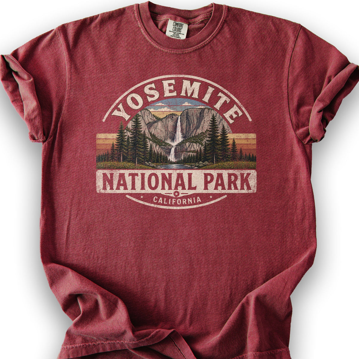 Yosemite Medallion T-Shirt - Chili