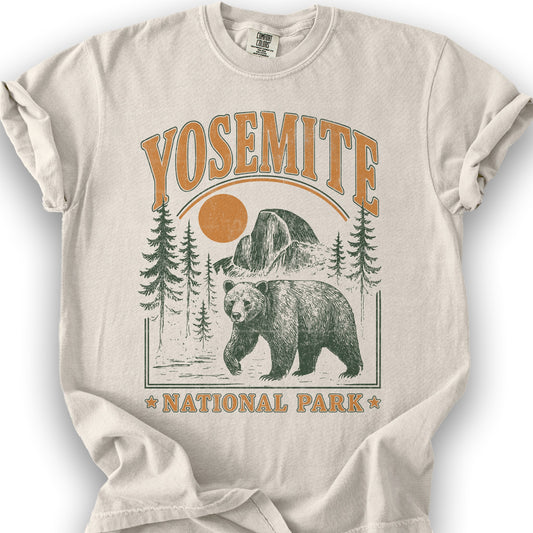 Yosemite National Park "Vintage El Capitan Bear" T-shirt - Ivory