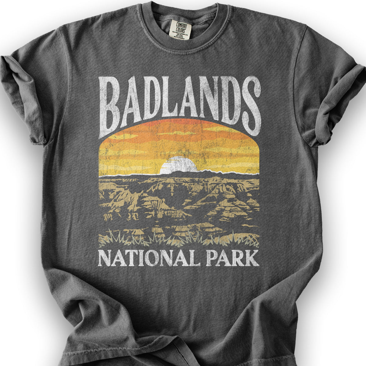Badlands National Park "Big and Bold" T-Shirt - Pepper