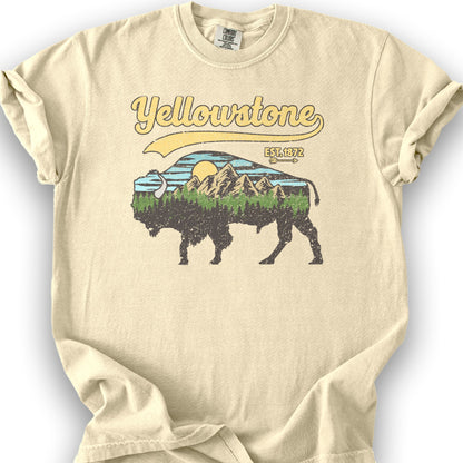 Yellowstone Vintage Buffalo Mountains T-Shirt - Banana