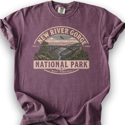 New River Gorge Medallion T-Shirt - Berry
