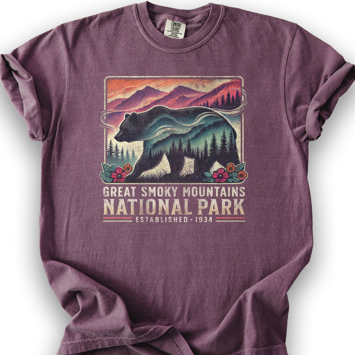 Great Smoky Mountains "Mountain Bear" T-Shirt - Berry