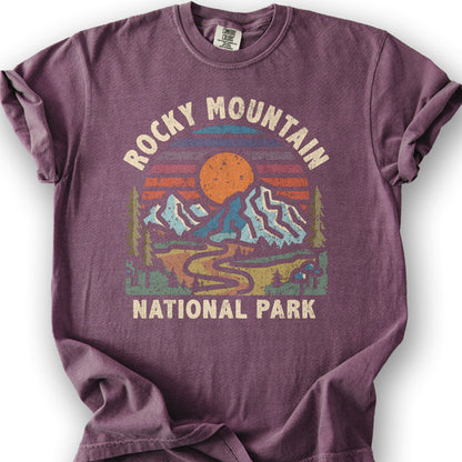 Rocky Mountain National Park "Retro Sunset" T-Shirt - Berry