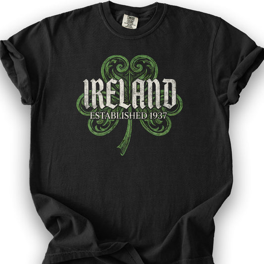 Ireland Gothic Shamrock T-shirt - Black