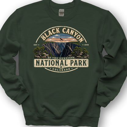 Black Canyon Medallion Sweatshirt - Forest Green