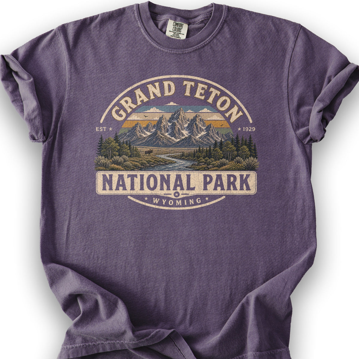 Grand Teton Medallion T-Shirt - Grape
