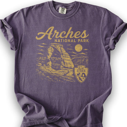 Arches Vintage Sketch T-Shirt - Grape