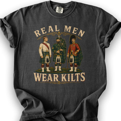 Real Men Wear Kilts T-Shirt - Graphite