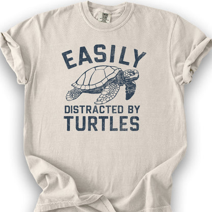 Easily Distracted By Turtles T-Shirt - Ivory