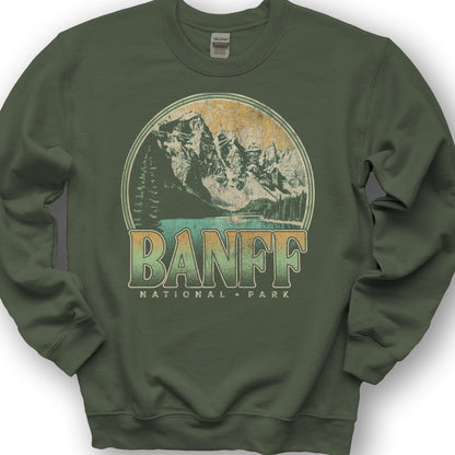 Banff National Park Groovy Screenprint Sweatshirt - Military Green