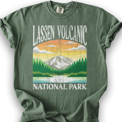 Lassen Volcanic National Park "Big and Bold" T-Shirt - Moss