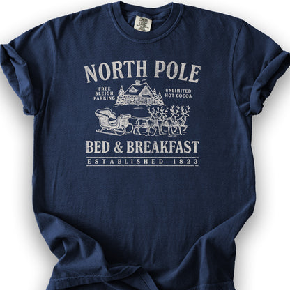 North Pole Bed and Breakfast Vintage Print T-Shirt - True Navy